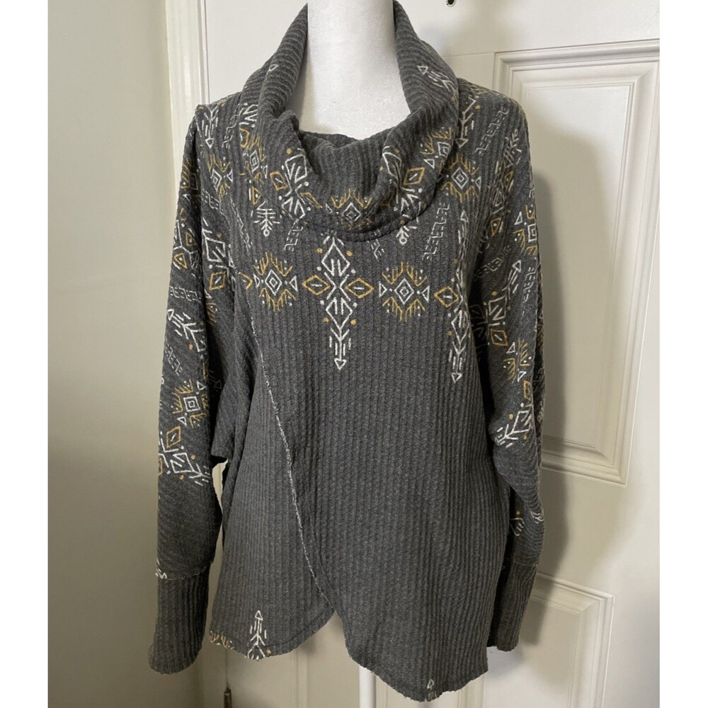 LuLaRoe Women's Gray Tribal Print Kristen Cowl Neck Pullover Sweater Size Medium